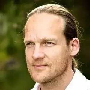 Lanka Yoga -200-hour integrated YTT - testimonial from Ian